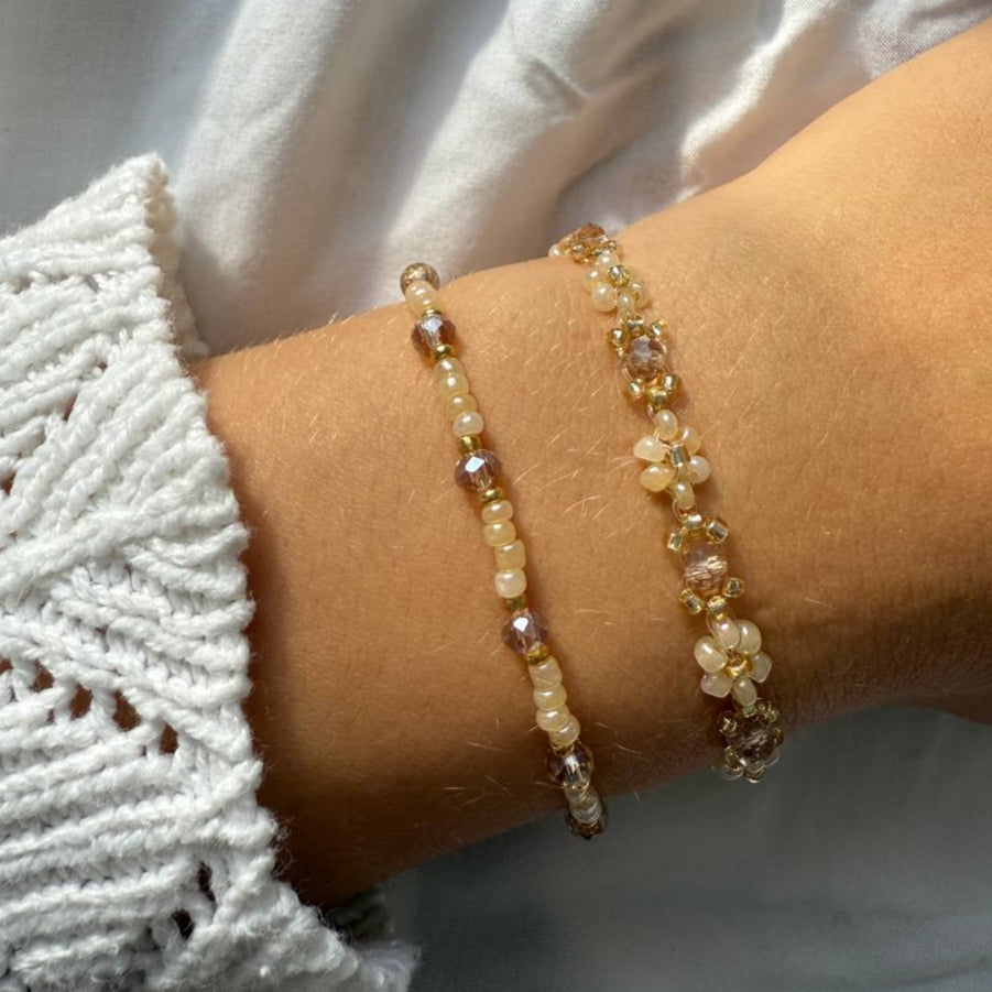 Perlenarmband Set aus beigen Perlen und beigen Kristallen